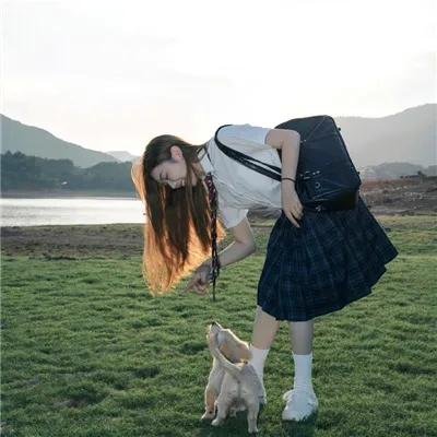 靠边站